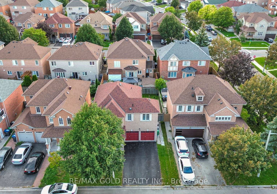 3-marbleseed-crescent-brampton-ontario-w13760608