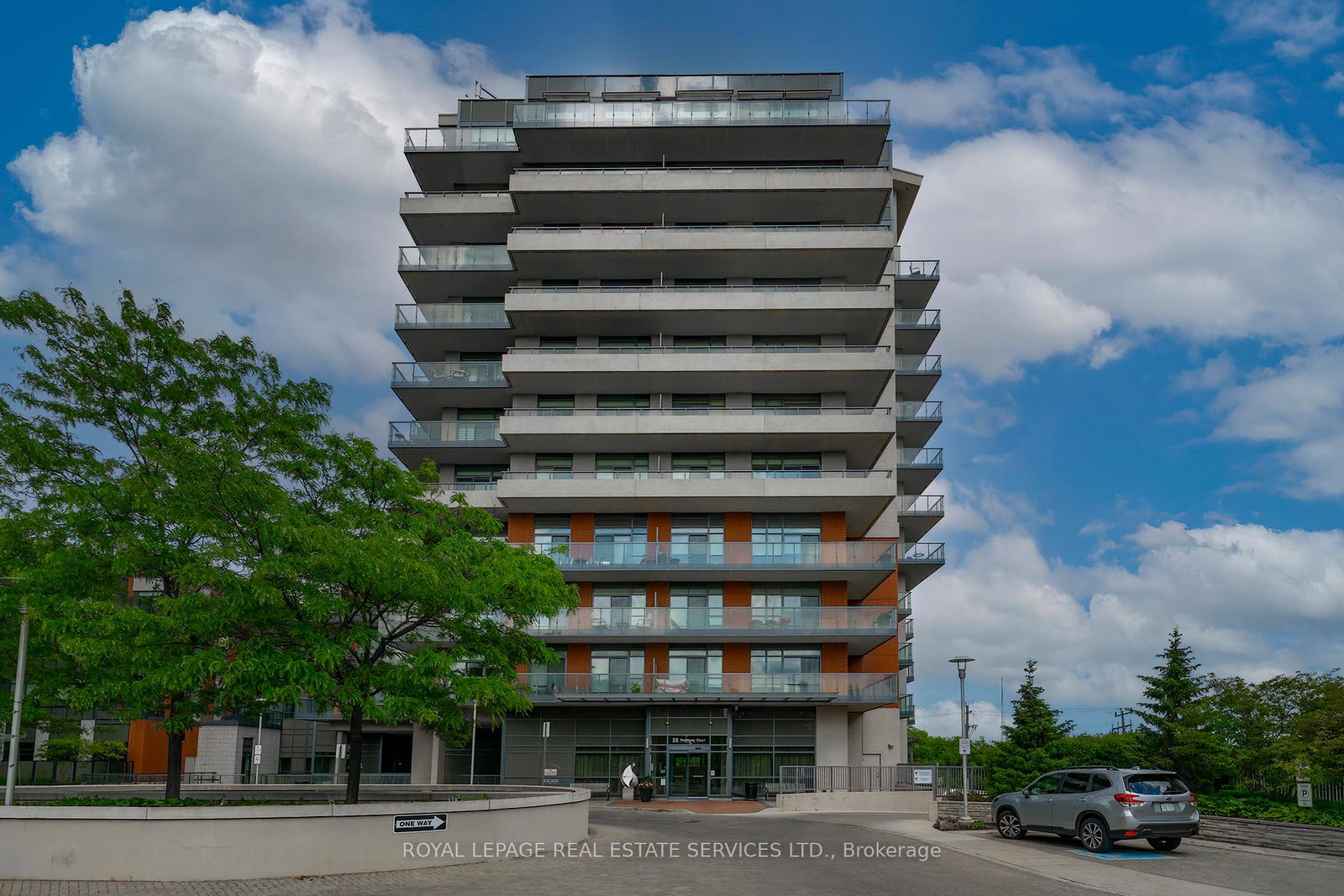 35-fontenay-court-toronto-etobicoke-ontario-w13760682
