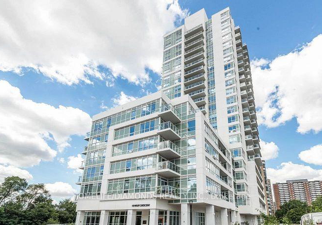 10-wilby-crescent-toronto-north-york-ontario-w13761048