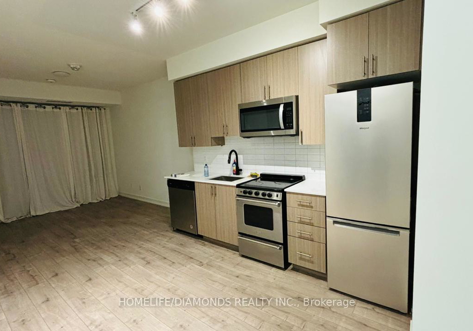 10-wilby-crescent-toronto-north-york-ontario-w13761048
