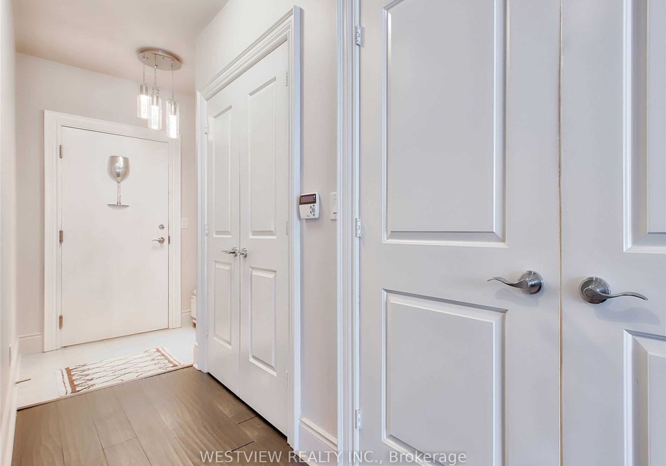 16-brookers-lane-toronto-etobicoke-ontario-w13761050