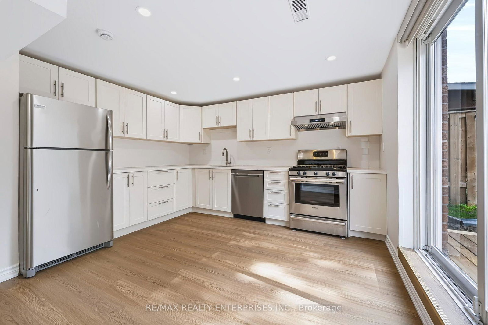 772-gardner-avenue-mississauga-ontario-w13761174