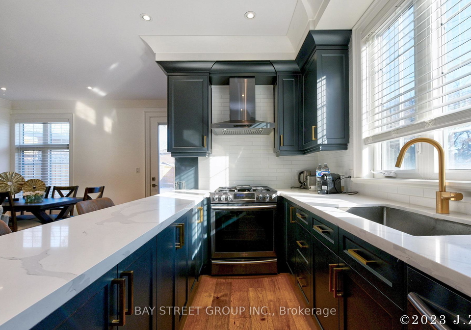60-emmett-avenue-toronto-north-york-ontario-w13761332