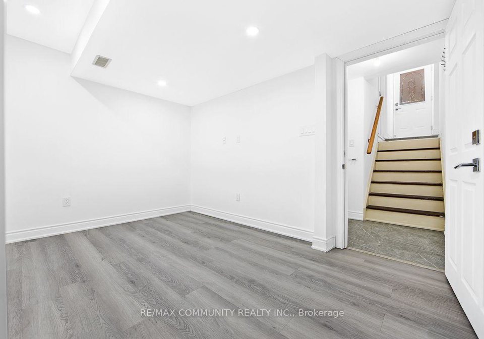 64-fallstar-crescent-brampton-ontario-w13761776