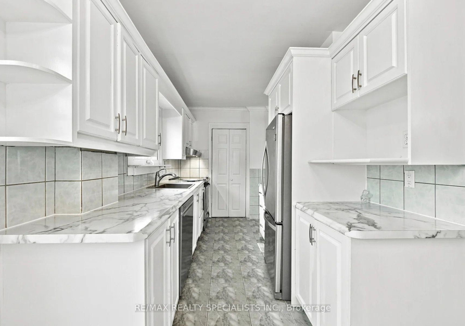 39-macdonald-street-toronto-etobicoke-ontario-w13761826