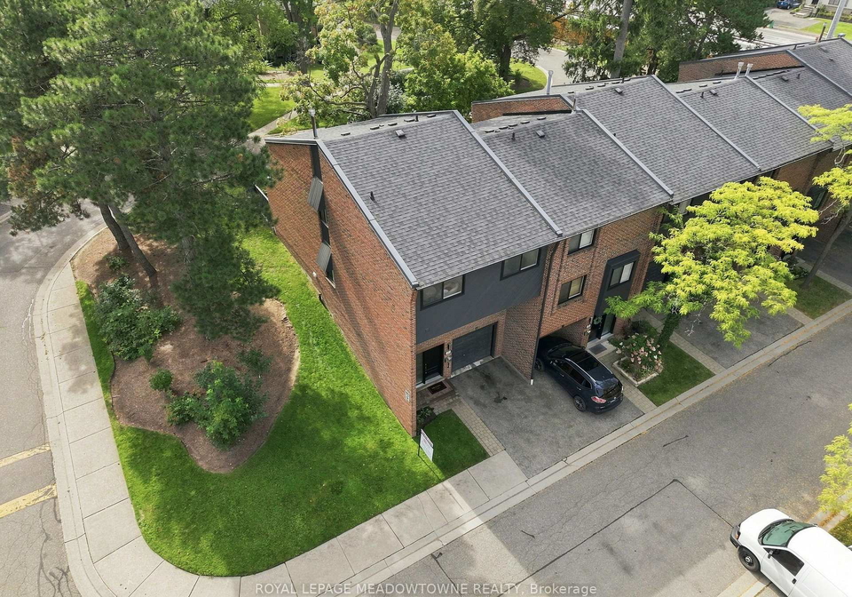 20-mineola-road-mississauga-ontario-w13761852