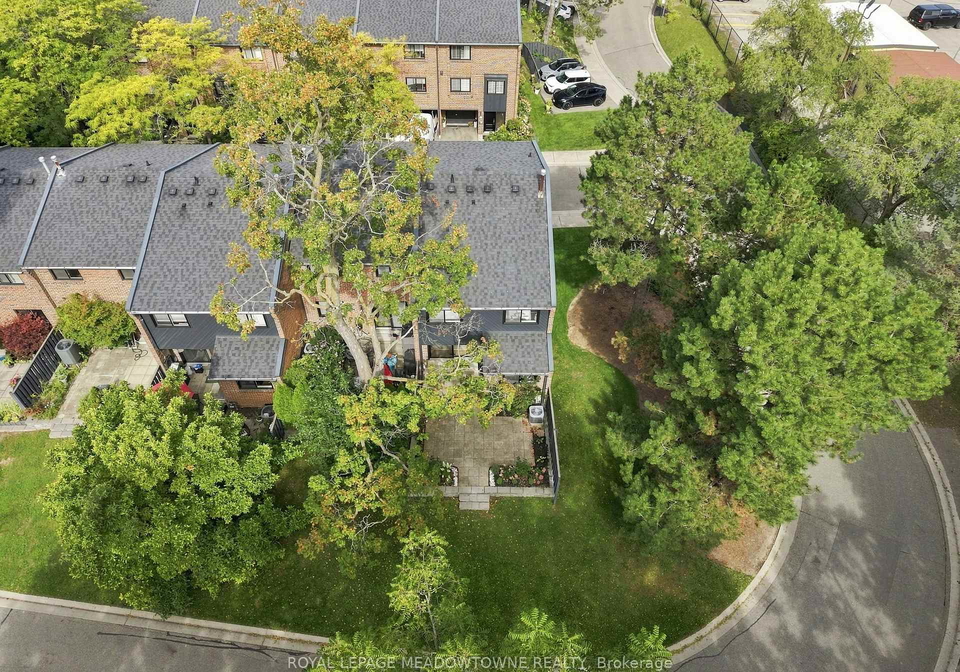 20-mineola-road-mississauga-ontario-w13761852