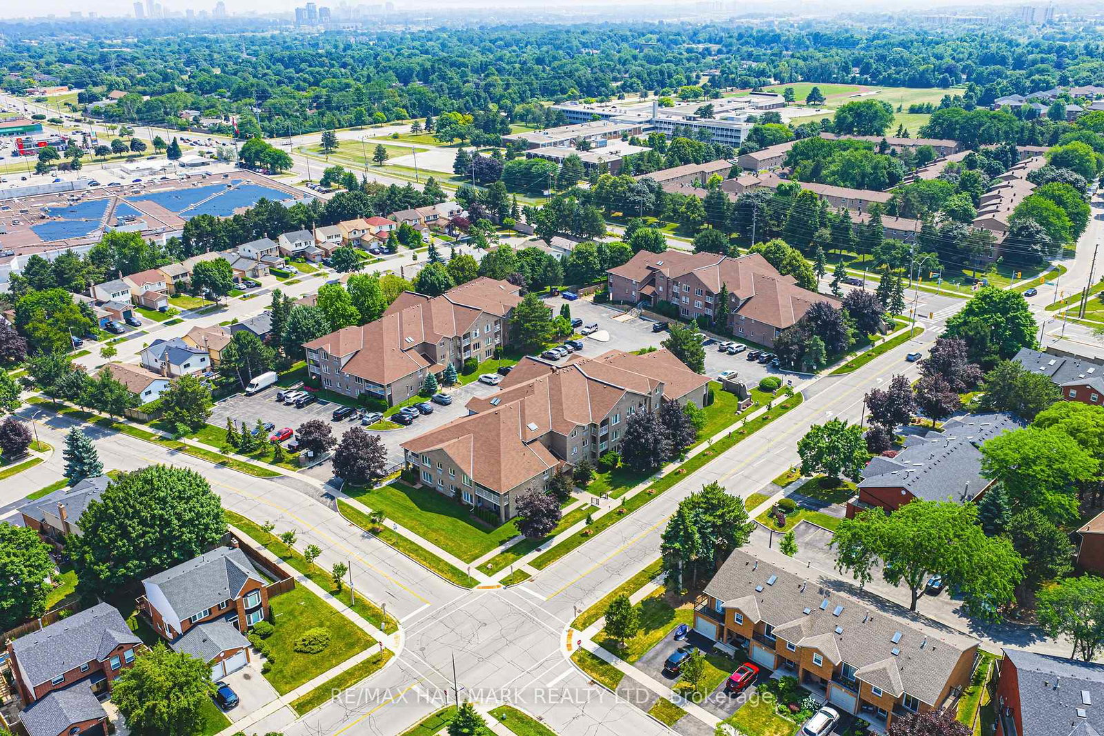 3050-pinemeadow-drive-burlington-ontario-w13761900