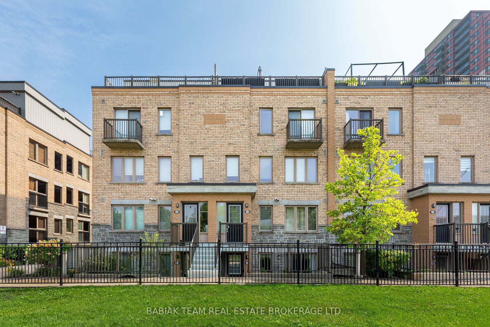 8-foundry-avenue-toronto-toronto-ontario-w13761966