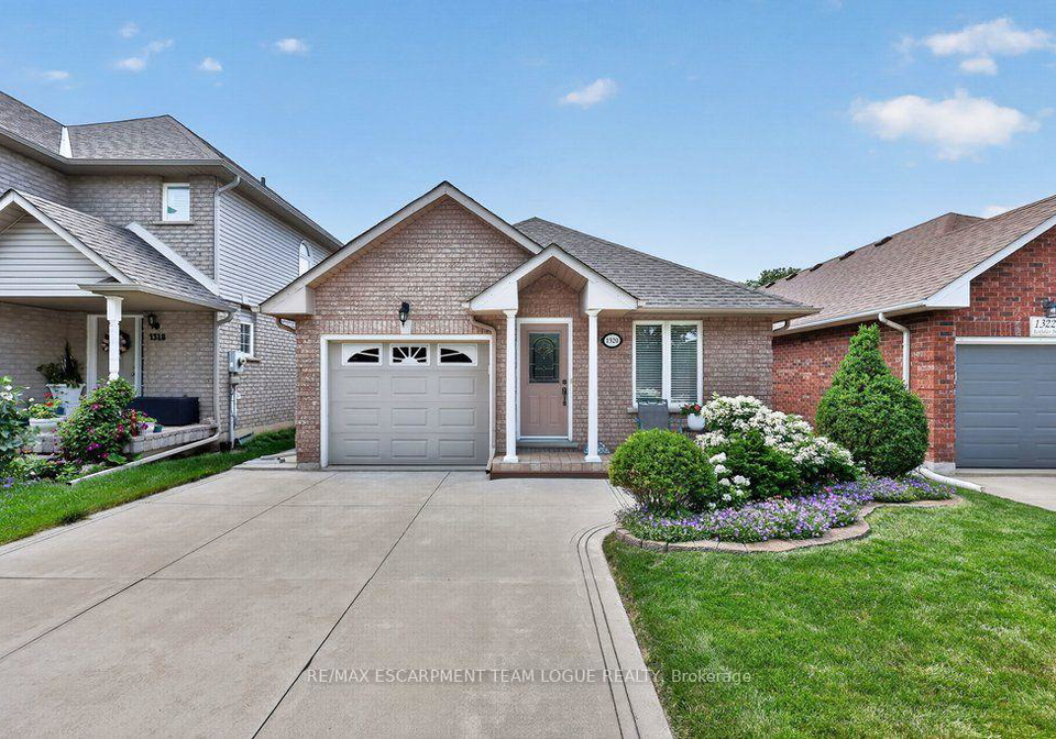 1320-burkholder-drive-burlington-ontario-w13761984