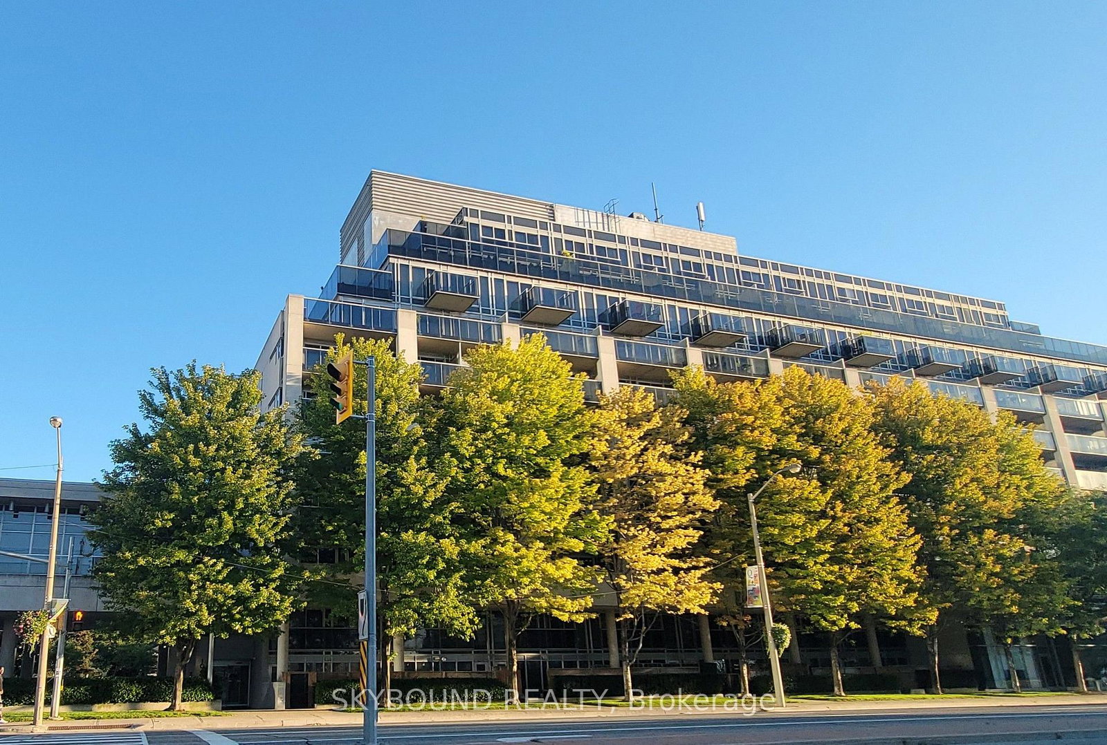 1040-the-queensway-toronto-etobicoke-ontario-w13762086