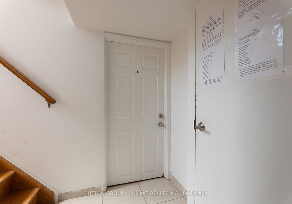 29-yatescastle-toronto-york-ontario-w13762636