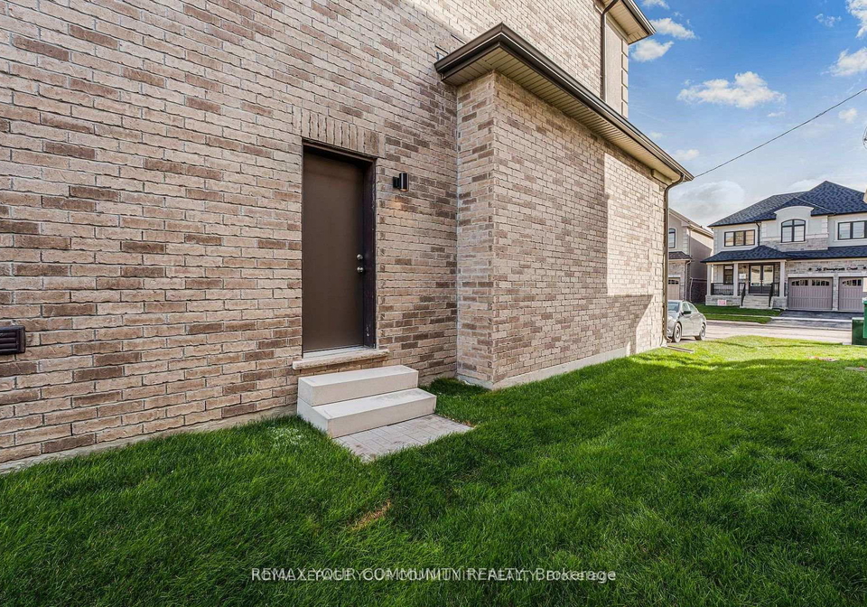 14-donnybrook-court-brampton-ontario-w13762722