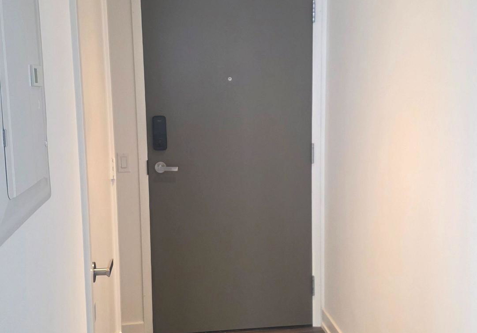 448-burnhamthorpe-road-w-mississauga-ontario-w13762808