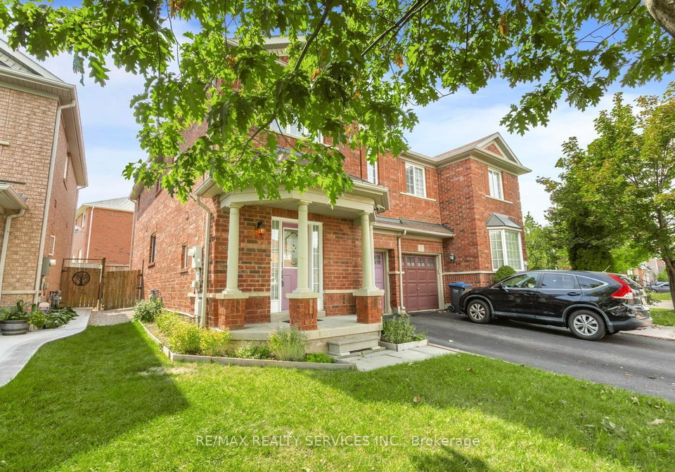 4-farthingale-crescent-brampton-ontario-w13763224