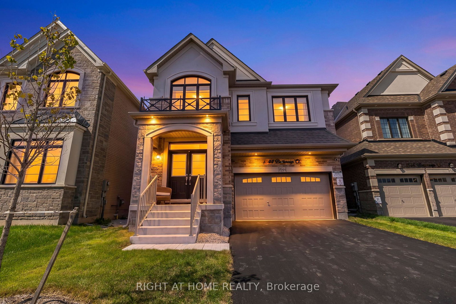 1544-buttercup-court-milton-ontario-w13763372