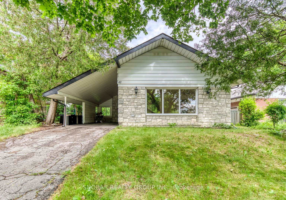42-clearbrooke-circle-toronto-etobicoke-ontario-w13763398