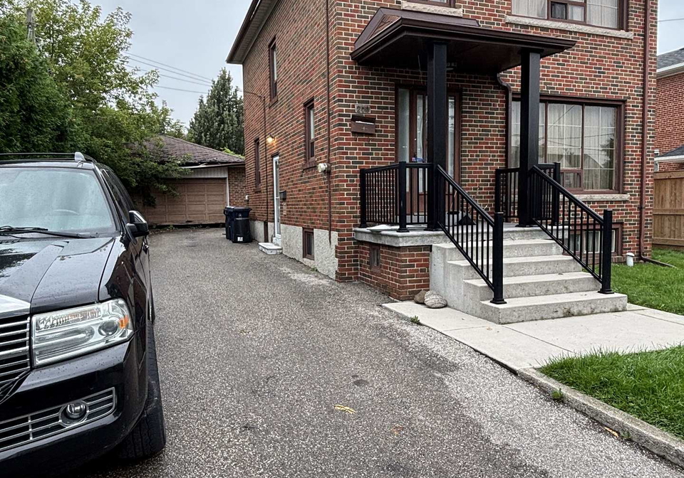200-locksley-avenue-toronto-north-york-ontario-w13763462
