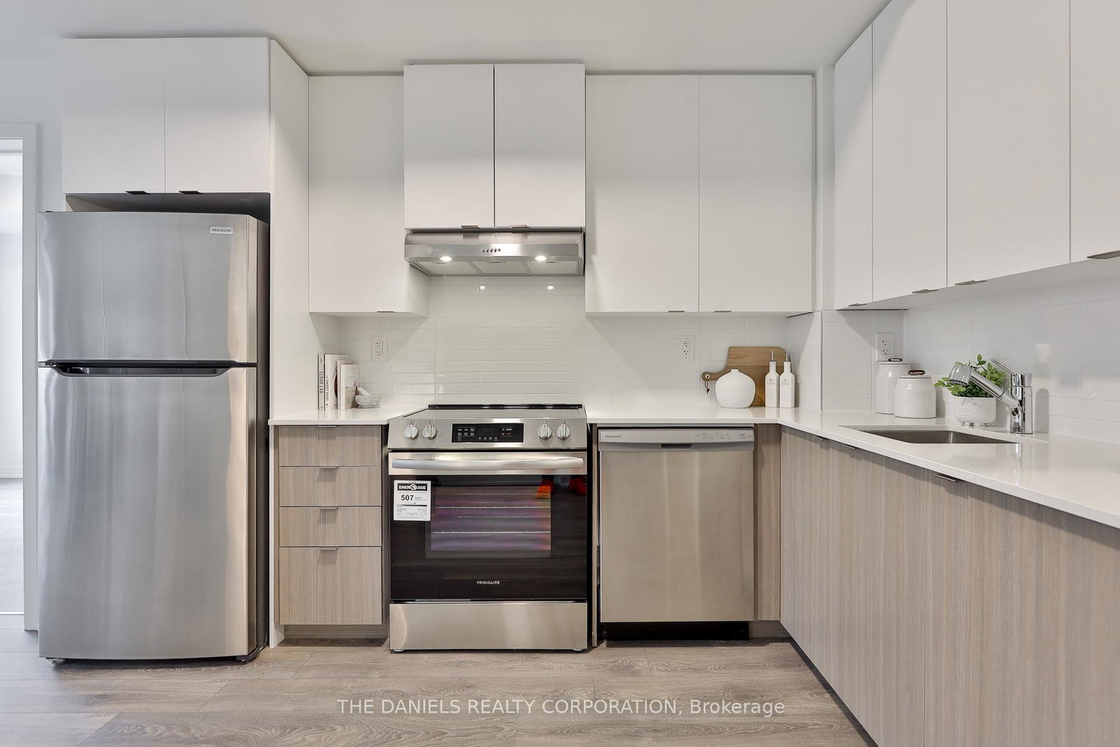 135-canon-jackson-drive-toronto-north-york-ontario-w13763596