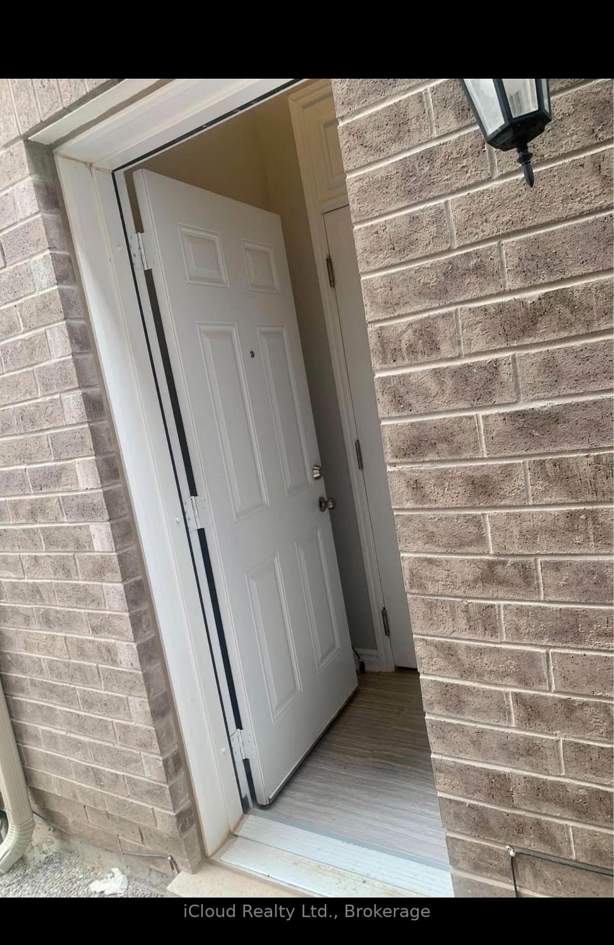 1303-rose-way-w-milton-ontario-w13763792