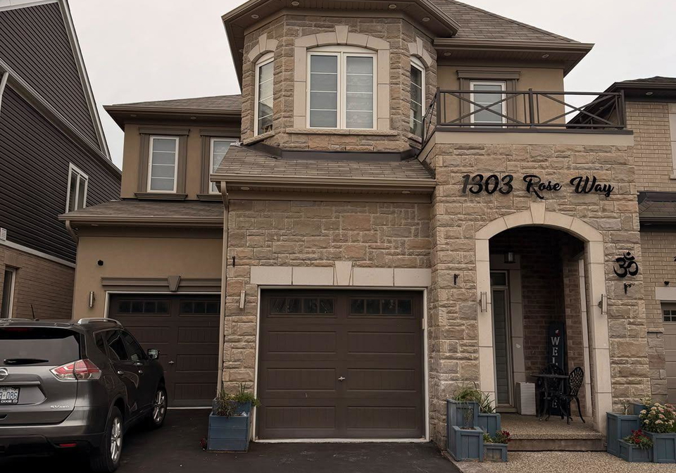 1303-rose-way-w-milton-ontario-w13763792