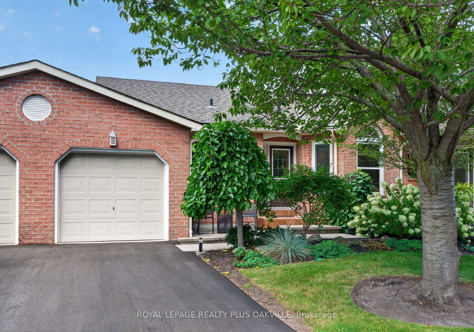 5255-lakeshore-road-burlington-ontario-w13764004