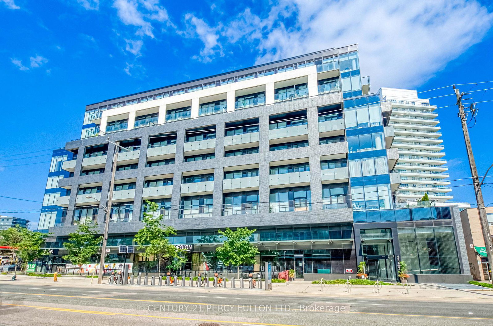 4208-dundas-street-w-toronto-etobicoke-ontario-w13764378