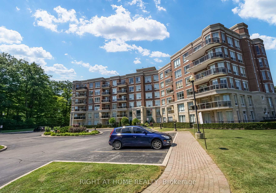 483-faith-avenue-mississauga-ontario-w13764554
