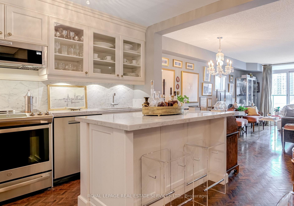 17-michael-power-place-toronto-etobicoke-ontario-w13764712