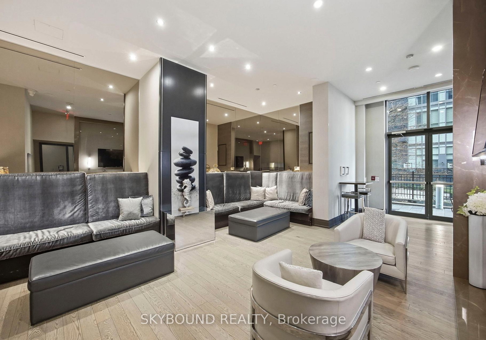 60-annie-craig-drive-toronto-etobicoke-ontario-w13765162
