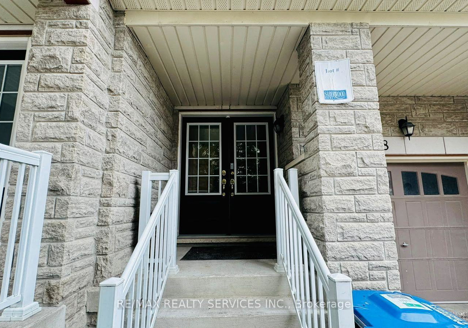 8-rabbit-run-way-brampton-ontario-w13765906
