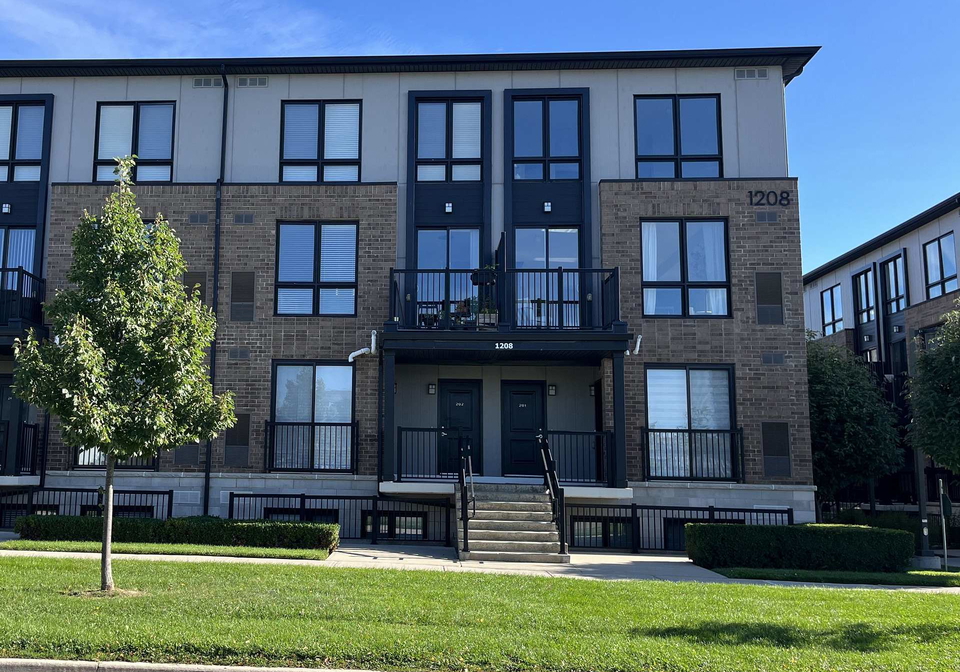 1208-main-street-milton-ontario-w13766368