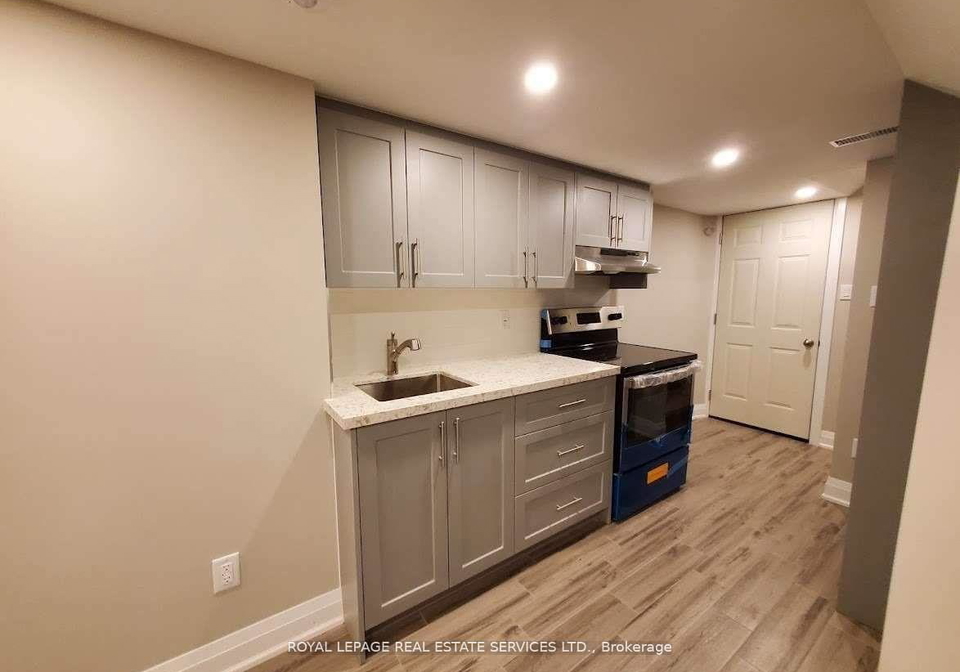 39-vezna-crescent-brampton-ontario-w13766970