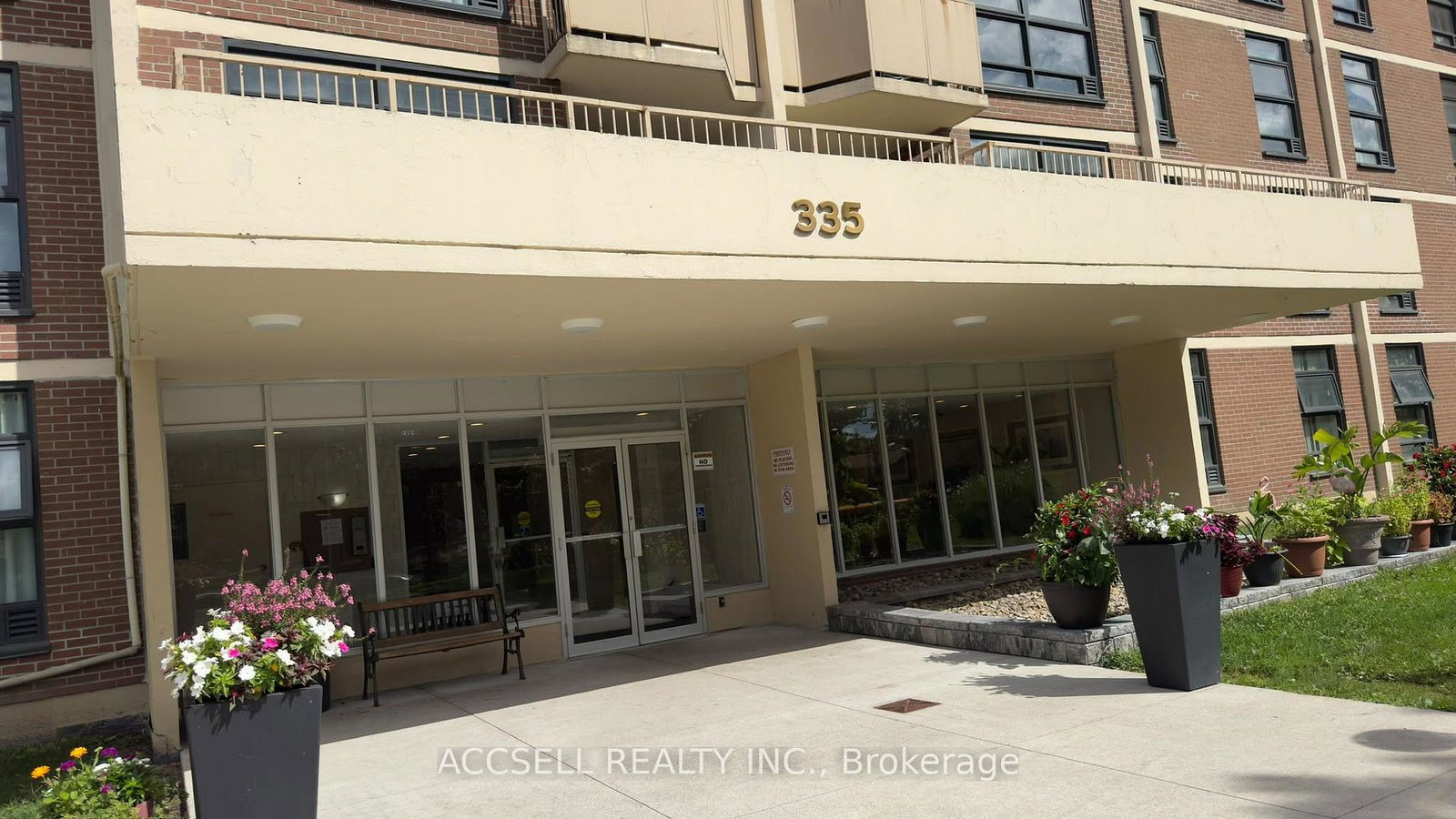 335-driftwood-avenue-toronto-york-ontario-w13767044