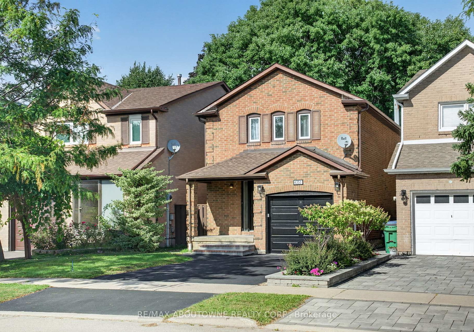 4353-sawmill-valley-drive-mississauga-ontario-w13767142