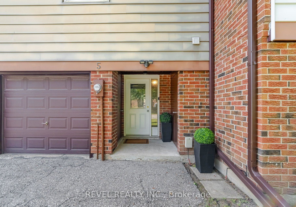 650-childs-drive-milton-ontario-w13767312