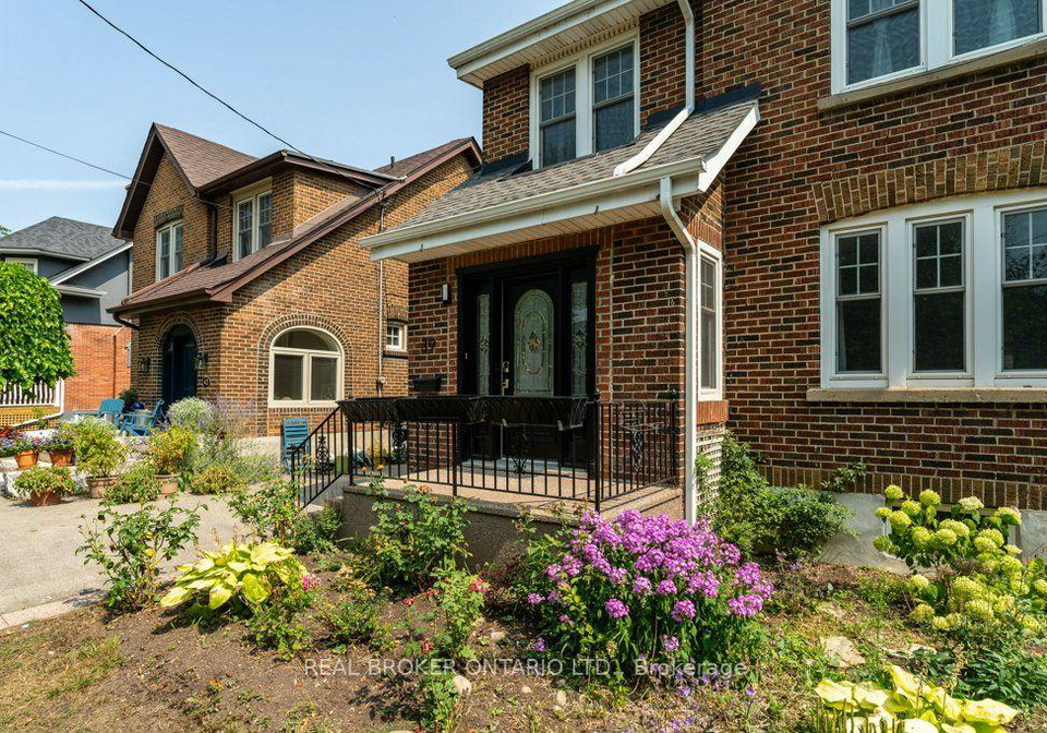 39-court-street-n-milton-ontario-w13767482