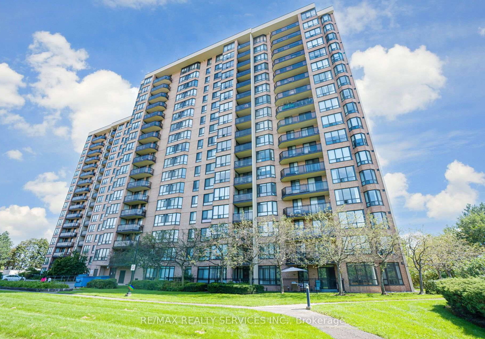 20-cherrytree-drive-brampton-ontario-w13768172