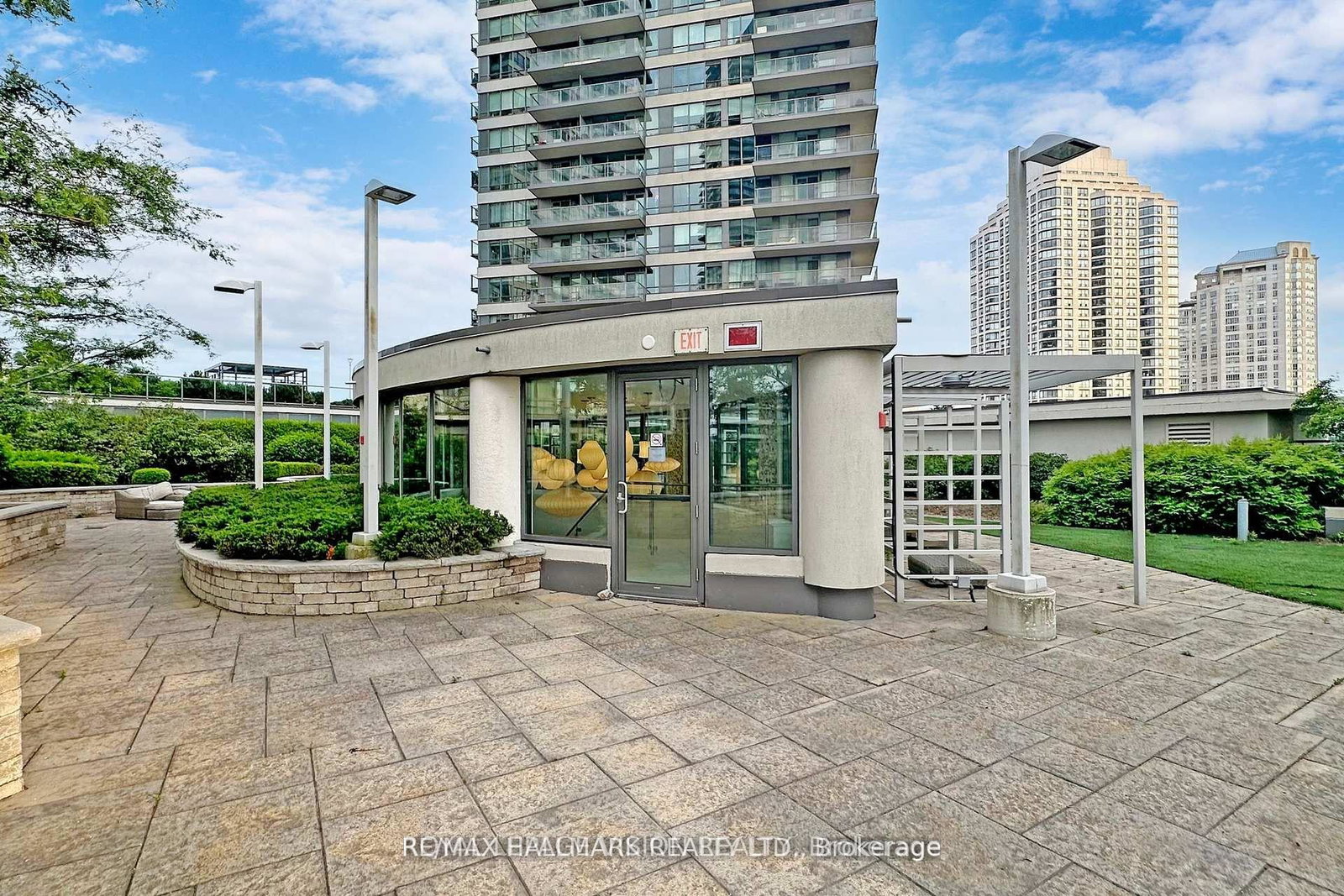 2240-lake-shore-boulevard-w-toronto-etobicoke-ontario-w13768296