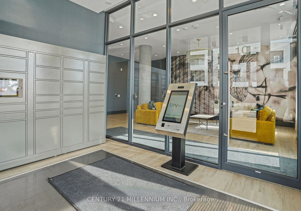 10-lagerfeld-drive-brampton-ontario-w13768402