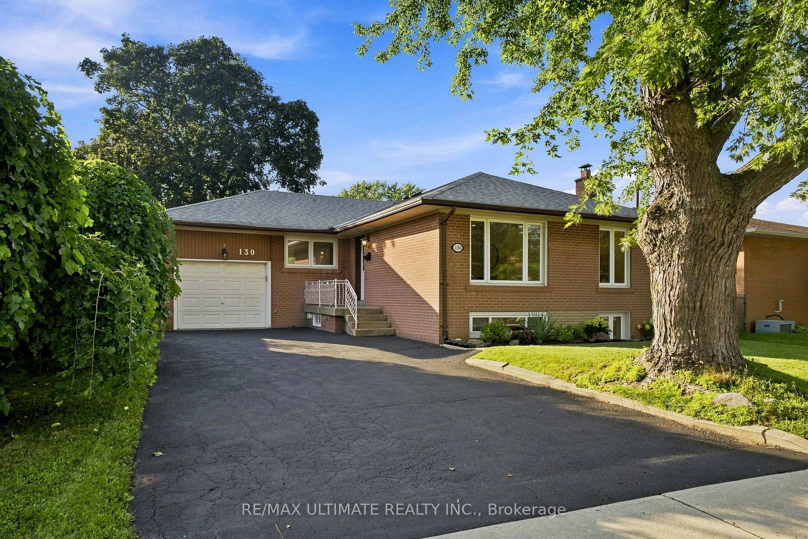 130-thistle-down-boulevard-toronto-etobicoke-ontario-w13768612