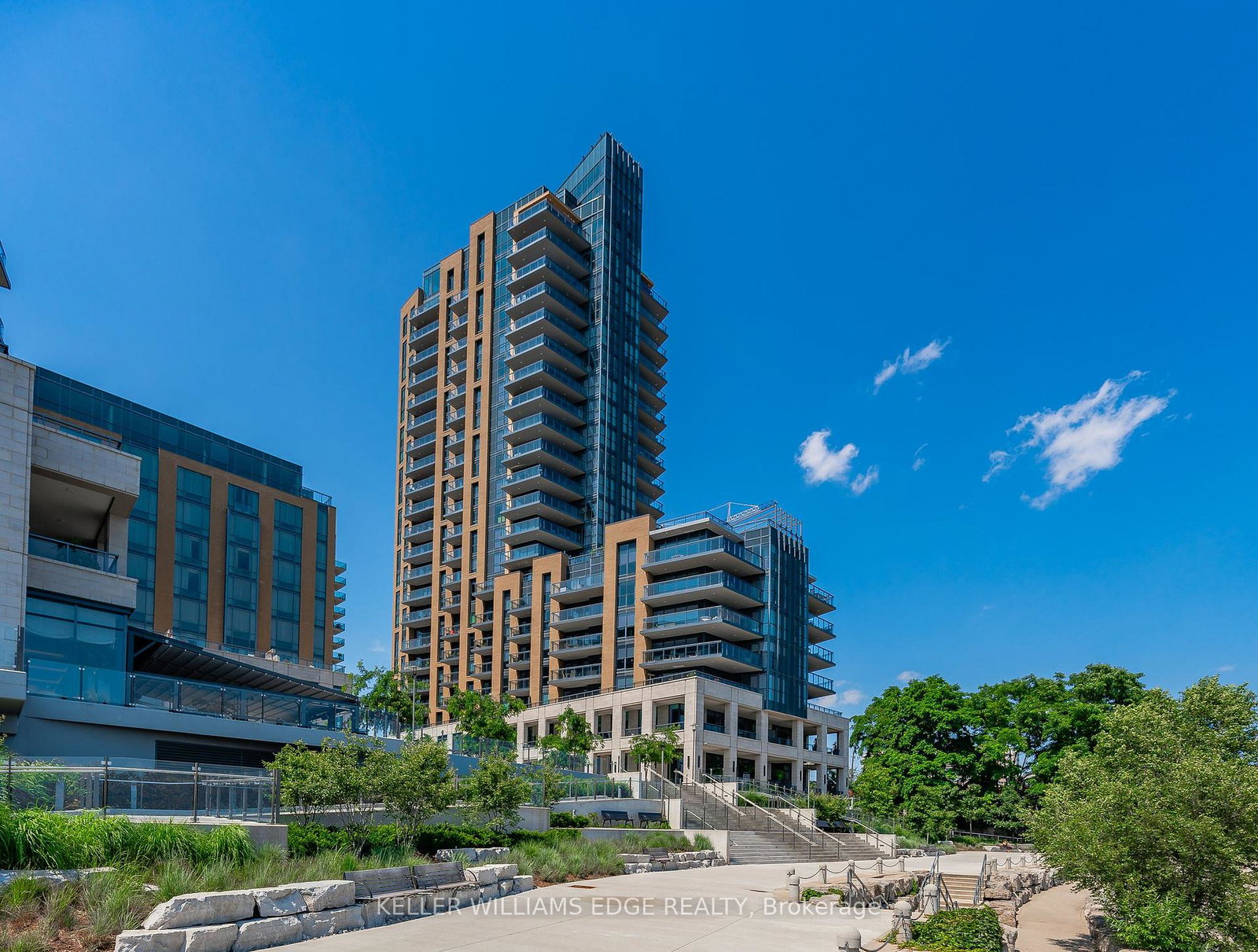2060-lakeshore-road-burlington-ontario-w13768860