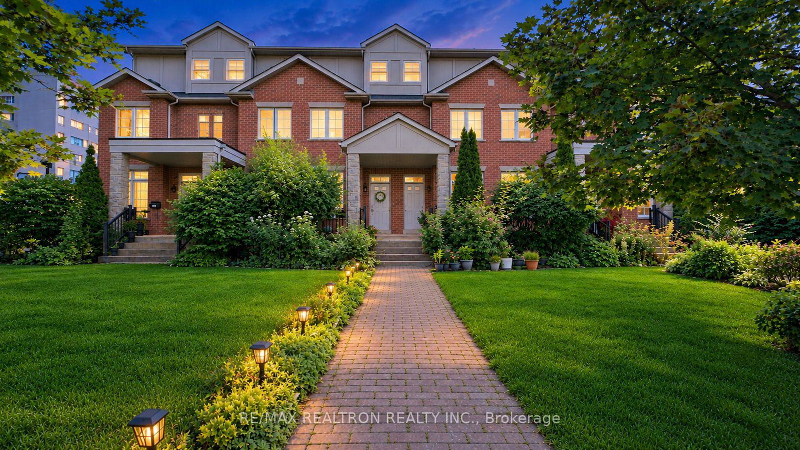 17d-hobden-place-toronto-etobicoke-ontario-w13768998