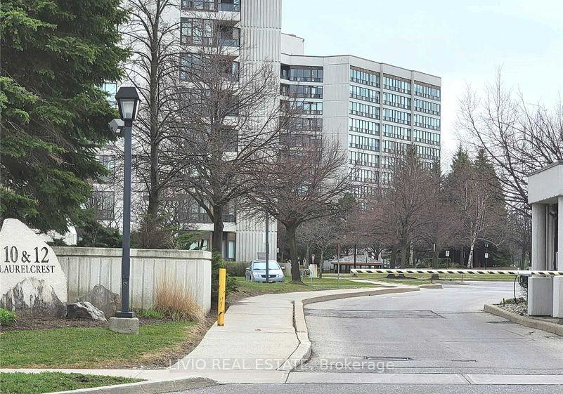 10-laurelcrest-street-brampton-ontario-w13769122