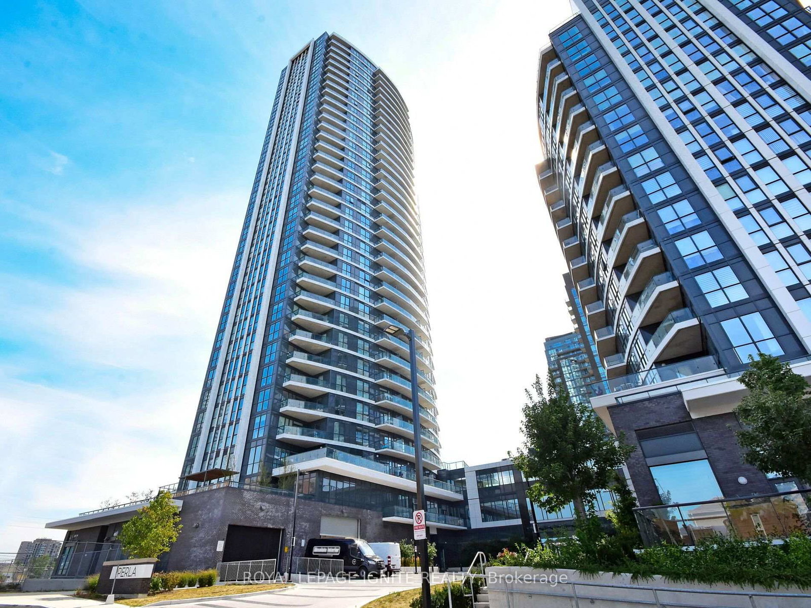35-watergarden-drive-mississauga-ontario-w13769292