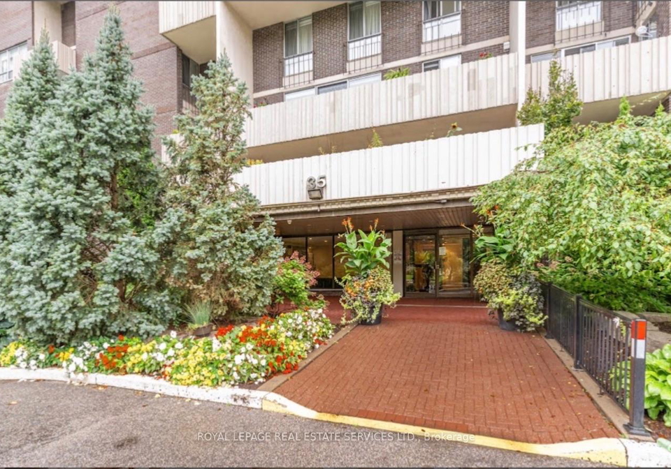 35-ormskirk-avenue-toronto-toronto-ontario-w13769492