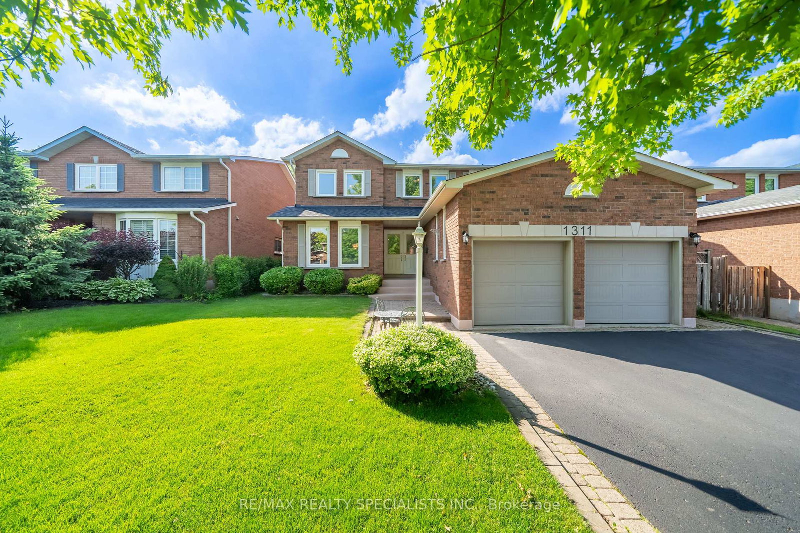 1311-greenridge-circle-oakville-ontario-w13769554