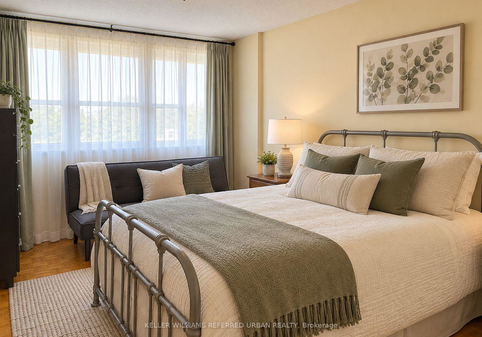 14-neilson-drive-toronto-etobicoke-ontario-w13769718