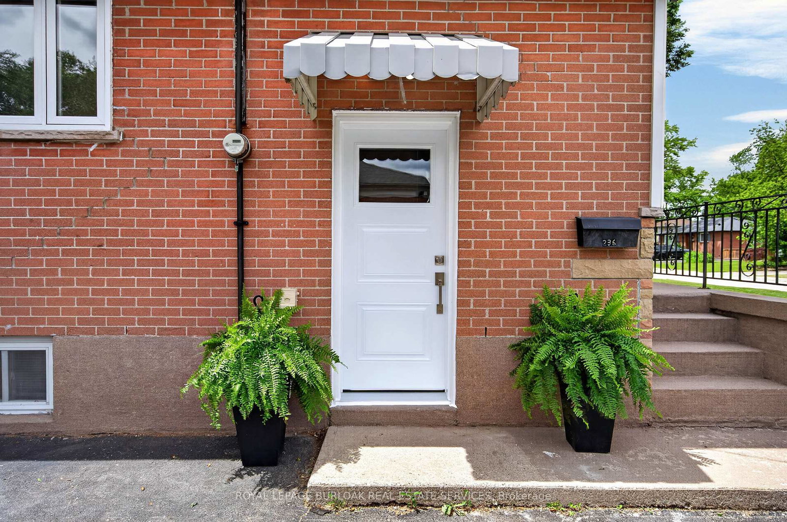 236-hammersmith-court-burlington-ontario-w13769734