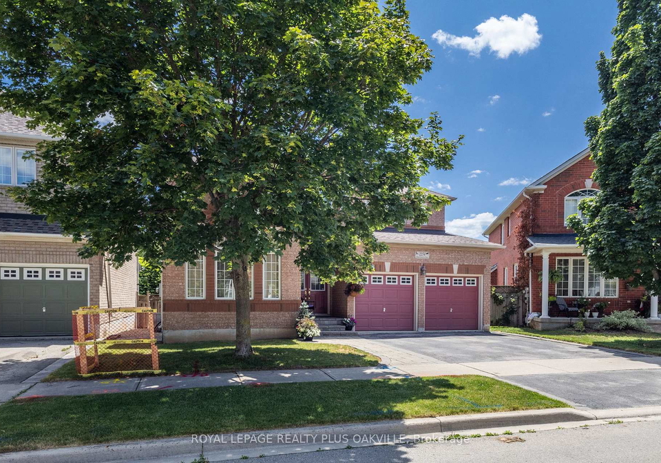 2254-dunforest-crescent-oakville-ontario-w13769768